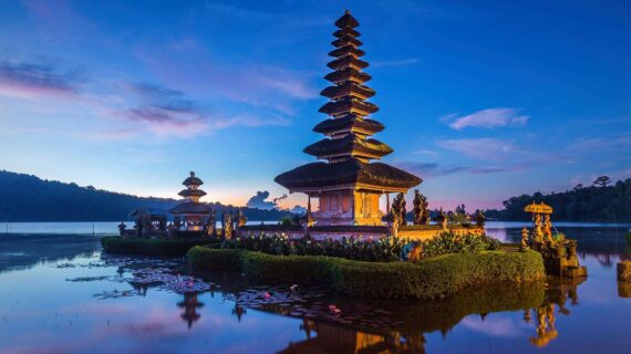 14 Wisata Petik Buah Terbaik di Indonesia yang Wajib Dikunjungi