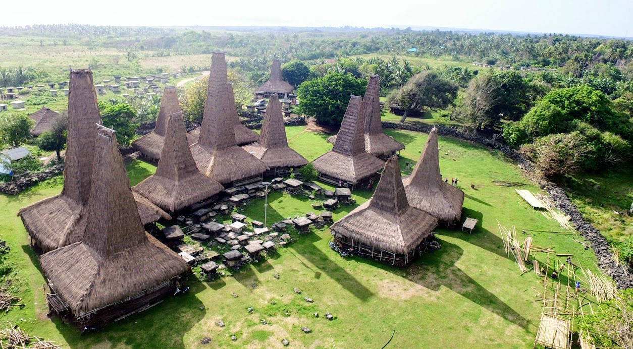 Indonesian Traditional House Architecture