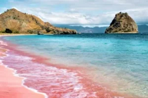 10 Destinasi Wisata Terbaik di Indonesia yang Harus Dikunjungi