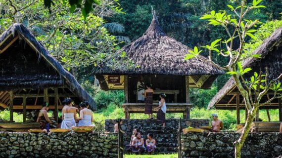 Cultural Trip ke Desa Adat Indonesia: Mengenal Akar Budaya Negeri Sendiri