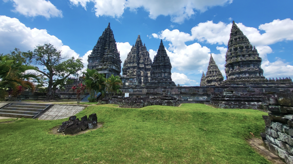 Exploring the Impact of Digital Trends on Tourism: A Case Study of Yogyakarta