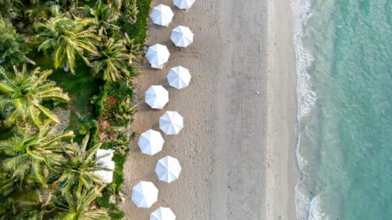 Pilih Guesthouse Terbaik di Dekat Pede Beach untuk Liburan yang Nyaman